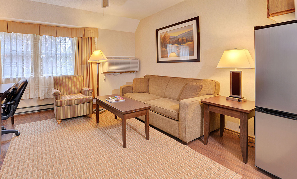 Accommodations | Best Western Plus Emerald Isle Hotel